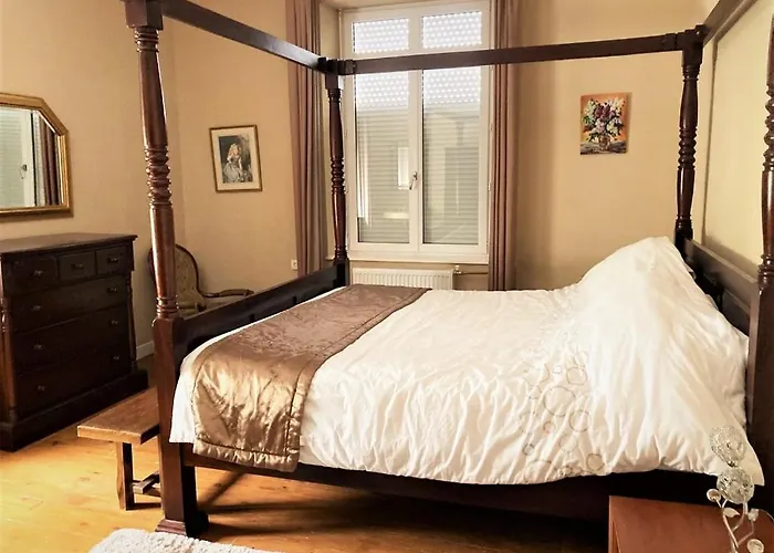 Grande Maison De Charme, 14 Pers. 5 Chambres, Sauna, Ecrin De Verdure, Baby Foot Saint-Clementin