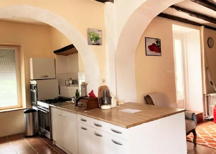 Grande Maison De Charme, 14 Pers. 5 Chambres, Sauna, Ecrin De Verdure, Baby Foot Villa Saint-Clementin