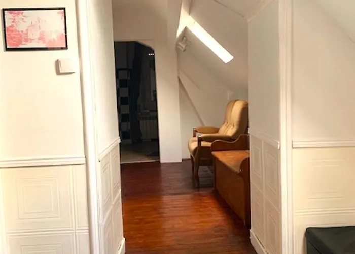 Grande Maison De Charme, 14 Pers. 5 Chambres, Sauna, Ecrin De Verdure, Baby Foot Villa Saint-Clementin