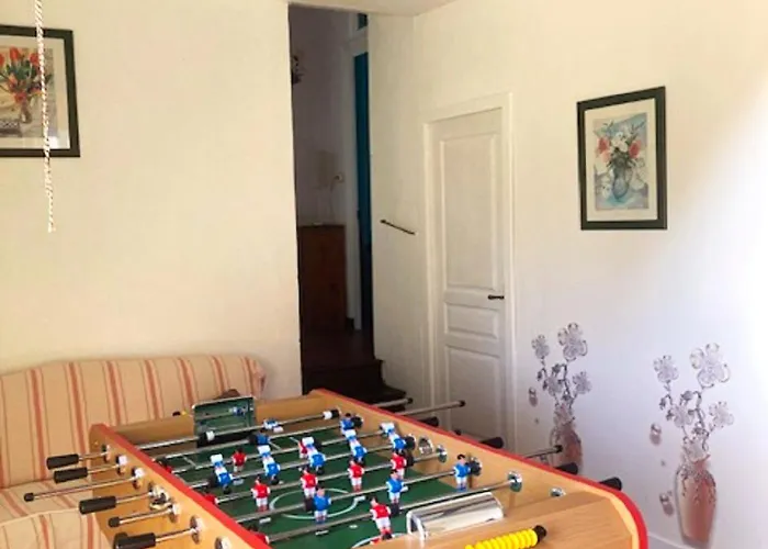 Grande Maison De Charme, 14 Pers. 5 Chambres, Sauna, Ecrin De Verdure, Baby Foot Villa Saint-Clementin